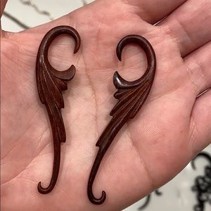 Hand Carved Red Wood Earring 8g